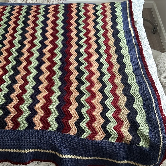 Colorful Handmade hand knit Chevron bed spread throw blanket - Picture 8 of 16